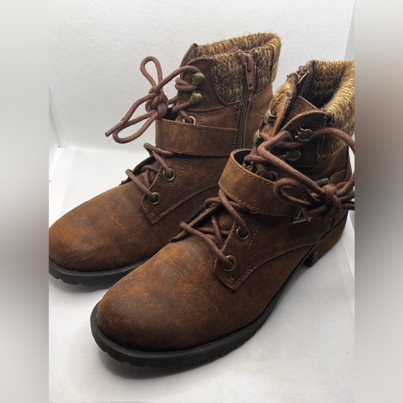 Skechers Boots Size 7 - Picture 1 of 6